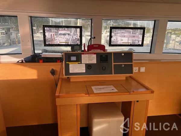 Lagoon 52F - Yacht Charter Sailica
