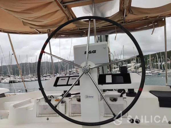 Lagoon 52F - Yacht Charter Sailica