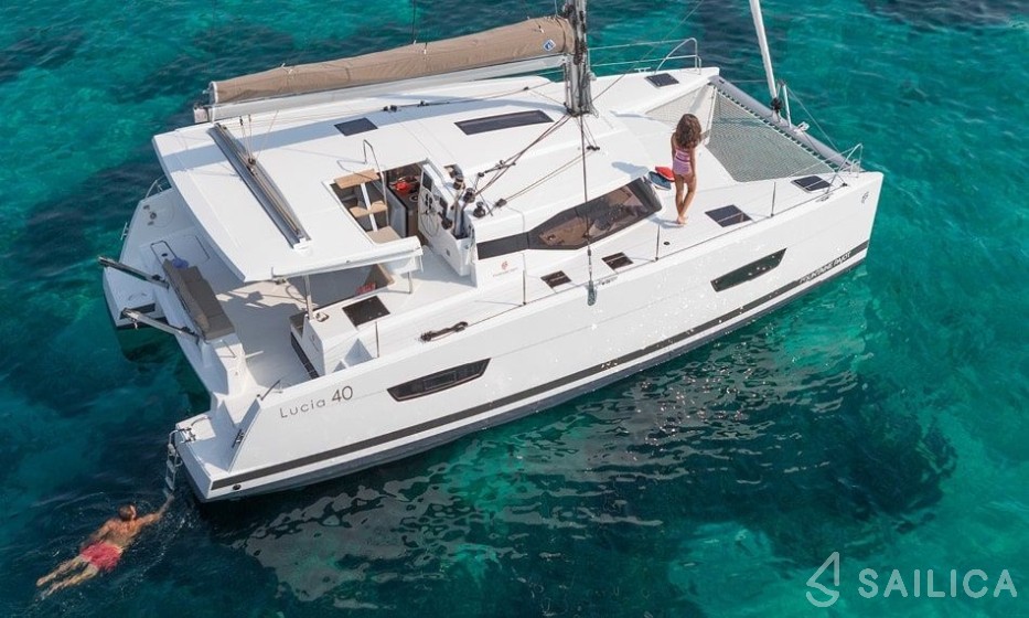 Lucia 40 - Yacht Charter Sailica