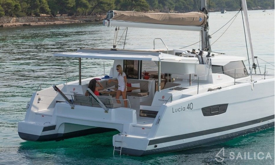 Lucia 40 - Yacht Charter Sailica