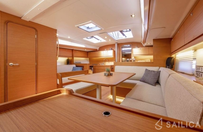 Dufour 430 Grand Large - Yacht Charter Sailica