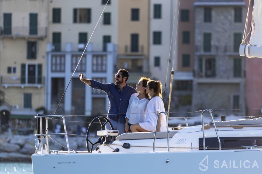Dufour 460 GL - Yacht Charter Sailica