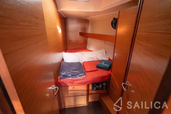 Dufour 460 GL - Yacht Charter Sailica