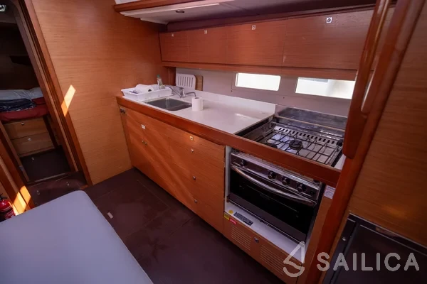 Dufour 460 GL - Yacht Charter Sailica