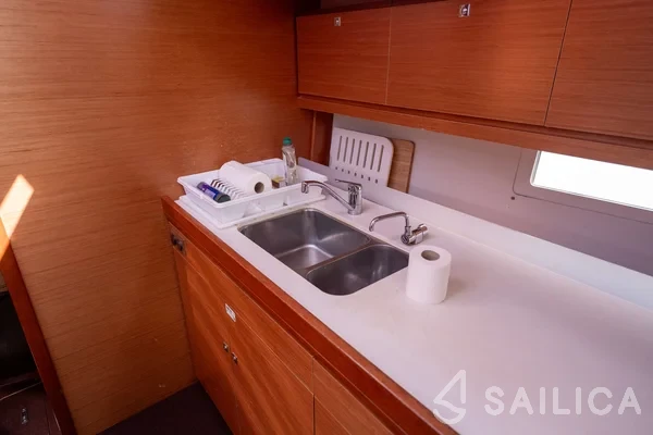 Dufour 460 GL - Yacht Charter Sailica