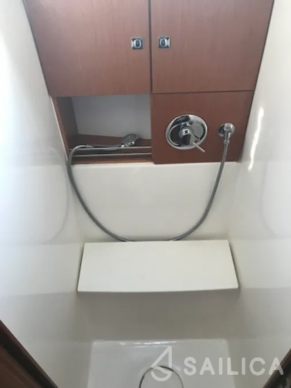 Bavaria 46 Cruiser - Yacht Charter Sailica