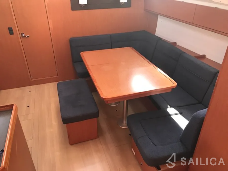 Bavaria 46 Cruiser - Yacht Charter Sailica