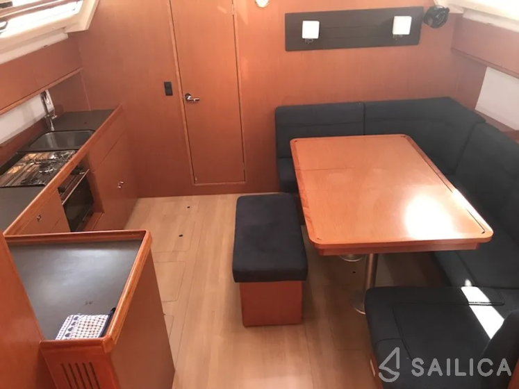 Bavaria 46 Cruiser - Yacht Charter Sailica