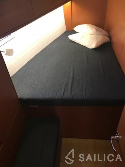 Bavaria 46 Cruiser - Yacht Charter Sailica