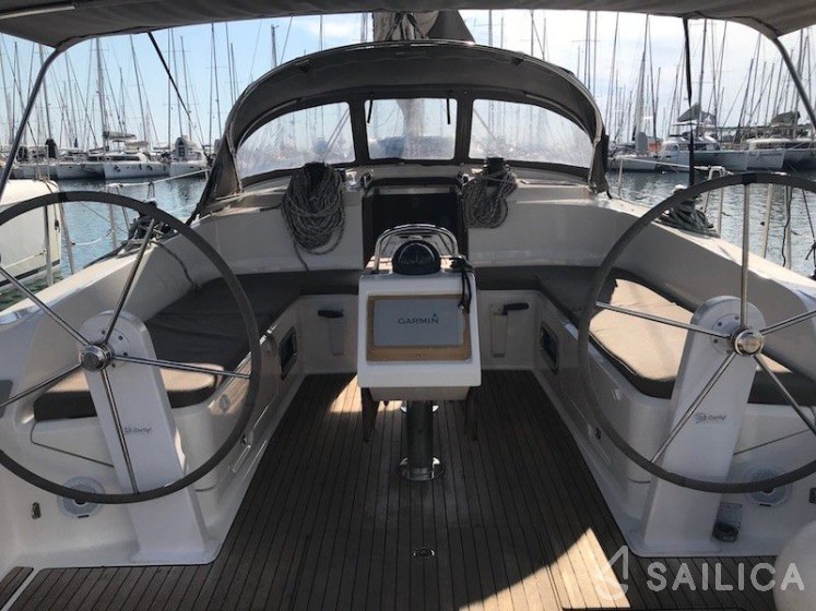 Bavaria 46 Cruiser - Yacht Charter Sailica