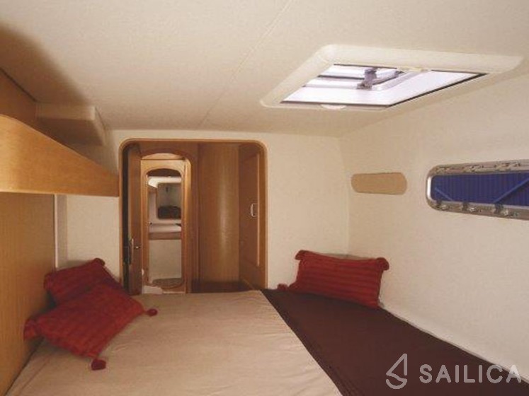Leopard 40 - Yacht Charter Sailica