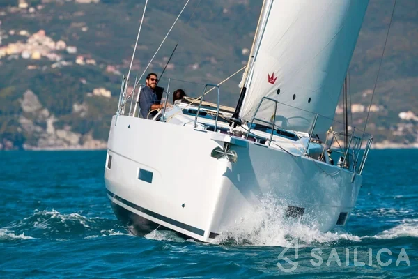 Dufour 390 Grand Large - Yacht Charter Sailica