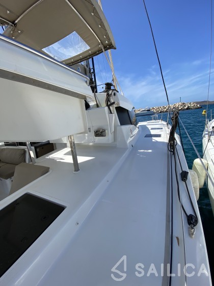 Lucia 40 - Yacht Charter Sailica