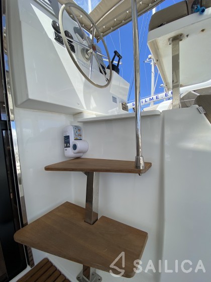 Lucia 40 - Yacht Charter Sailica