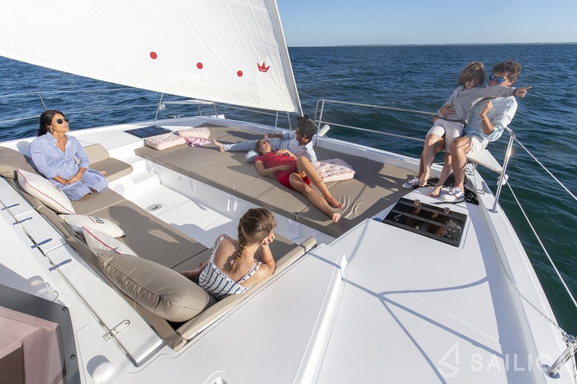 Bali 4.3 - Yacht Charter Sailica