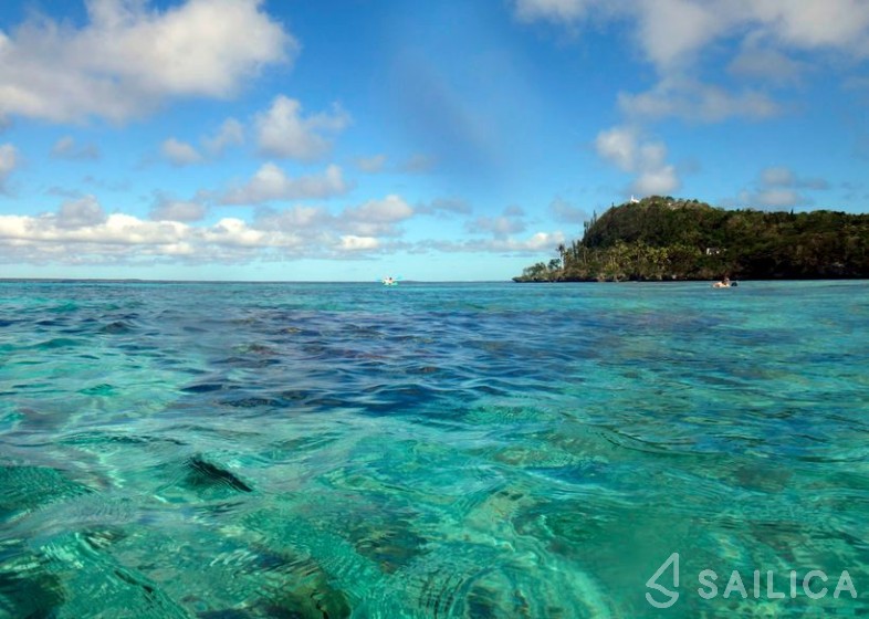 Bali 4.3 - Yacht Charter Sailica