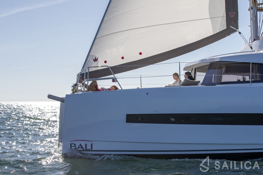 Bali 4.3 - Yacht Charter Sailica
