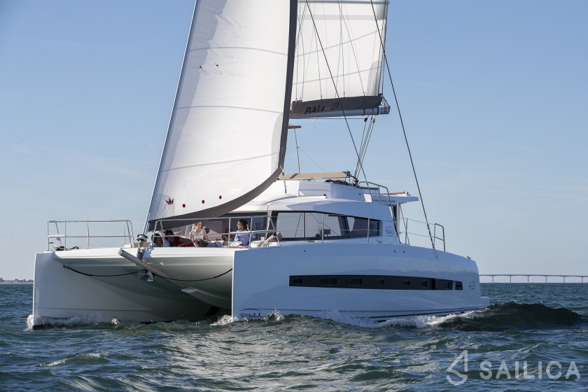 Bali 4.3 - Yacht Charter Sailica