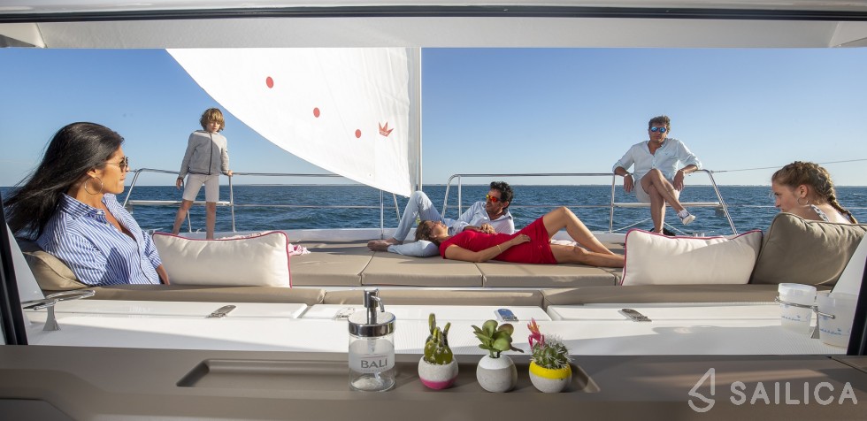 Bali 4.3 - Yacht Charter Sailica