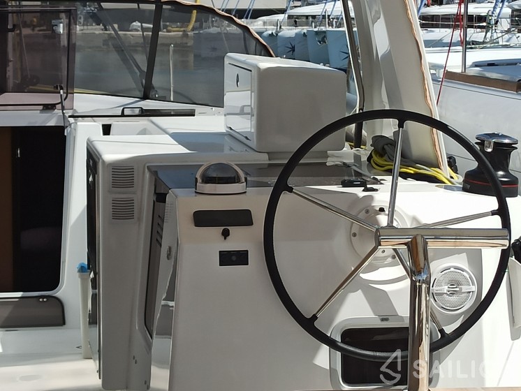 Sun Loft 47 - Yacht Charter Sailica