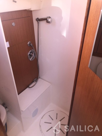 Sun Loft 47 - Yacht Charter Sailica