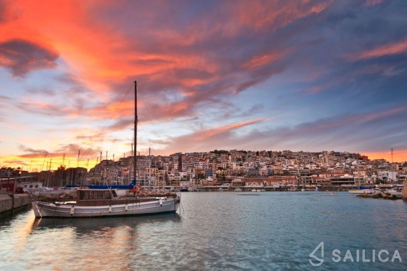 Sun Loft 47 - Yacht Charter Sailica