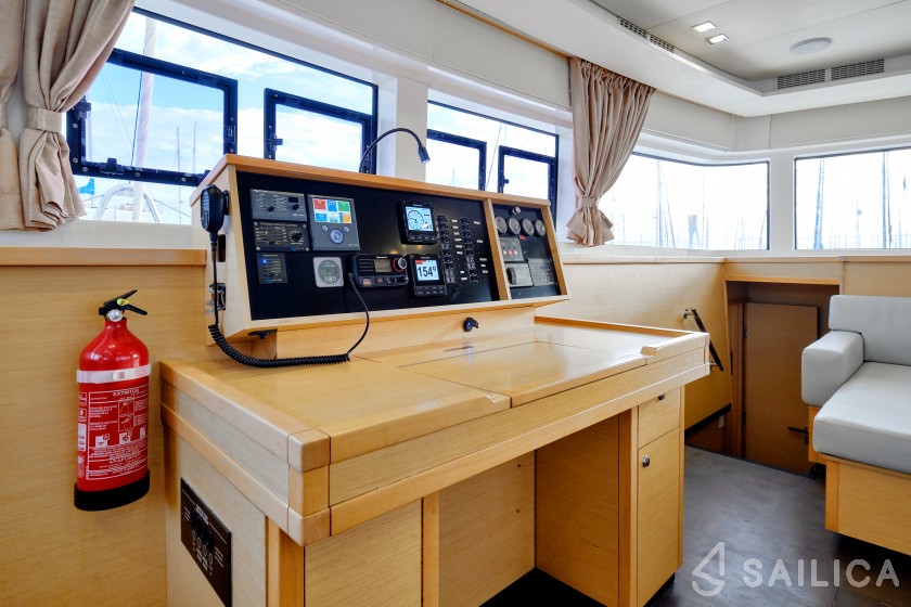 Lagoon 52F - Yacht Charter Sailica