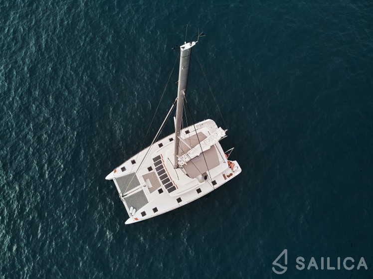 Lagoon 52F - Yacht Charter Sailica