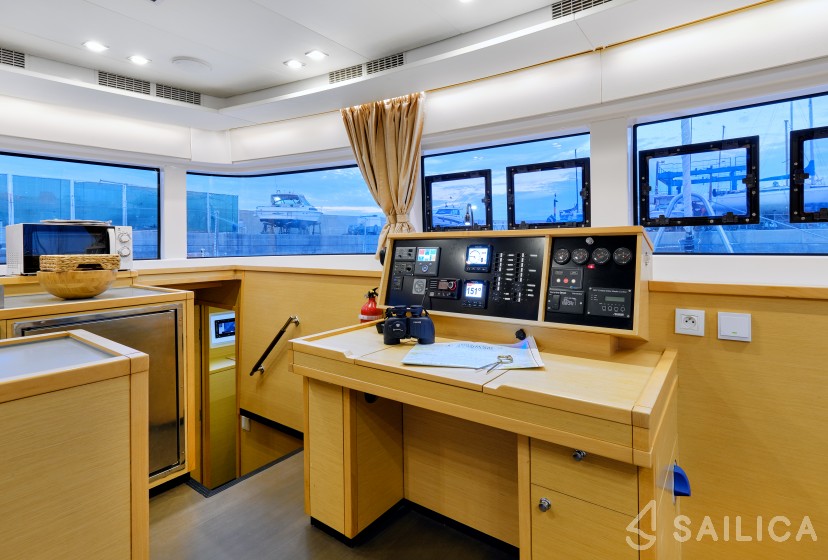 Lagoon 52F - Yacht Charter Sailica