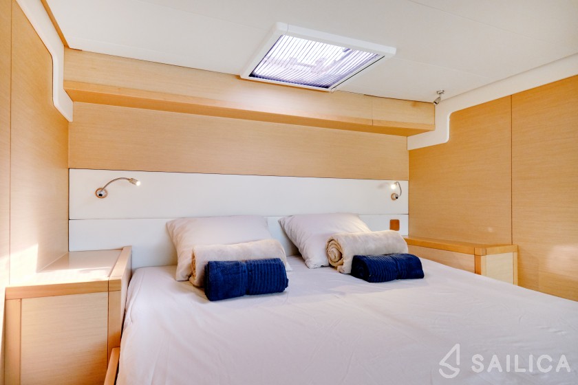 Lagoon 52F - Yacht Charter Sailica