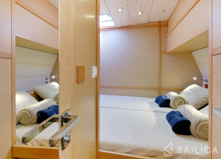 Lagoon 52F - Yacht Charter Sailica
