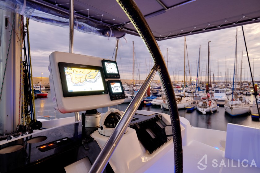 Lagoon 52F - Yacht Charter Sailica