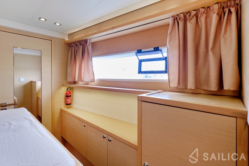 Lagoon 52F - Yacht Charter Sailica