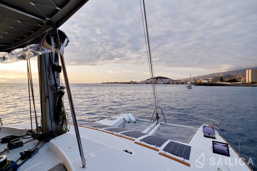 Lagoon 52F - Yacht Charter Sailica