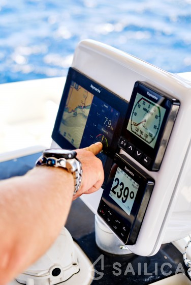 Lagoon 52F - Yacht Charter Sailica