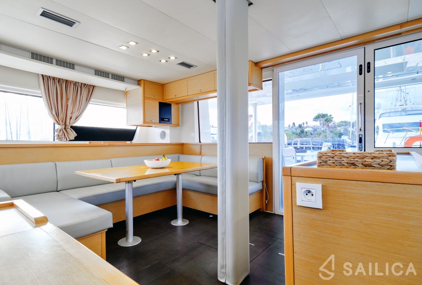 Lagoon 52F - Yacht Charter Sailica