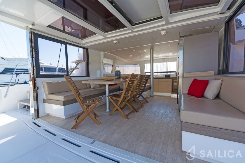 Bali 4.3 - Yacht Charter Sailica