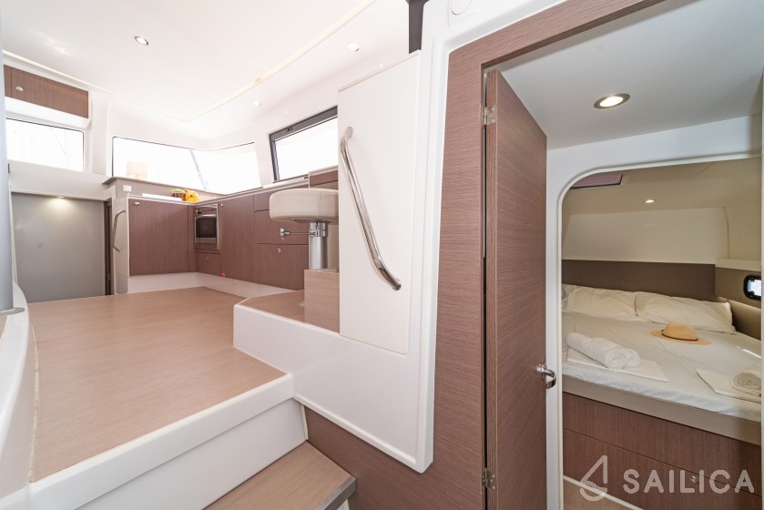 Bali 4.3 - Yacht Charter Sailica