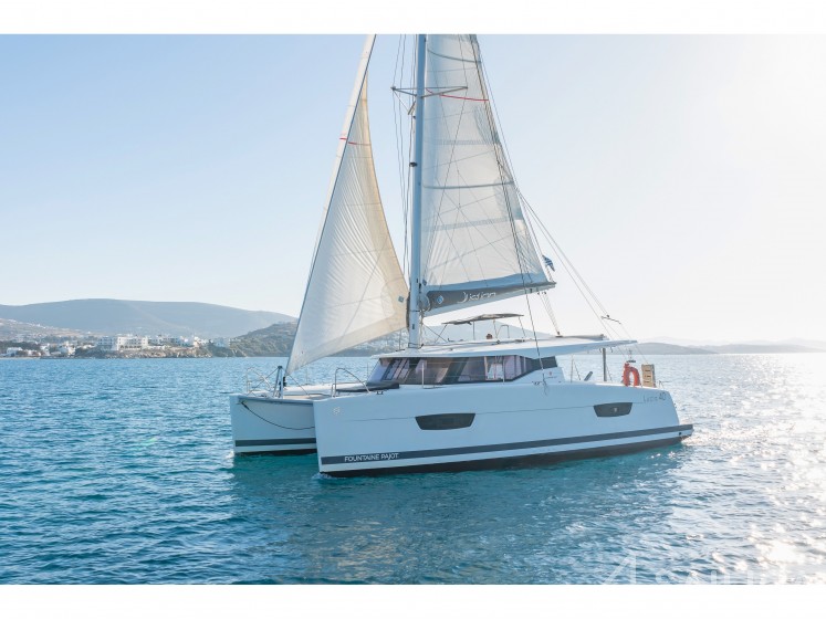 Lucia 40 - Yacht Charter Sailica