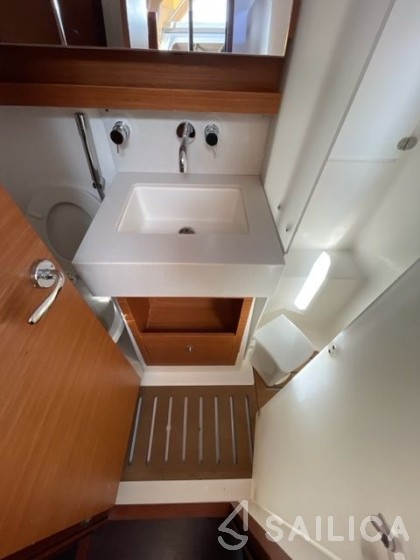 Dufour 530 - Yacht Charter Sailica
