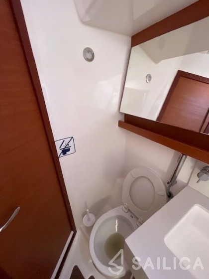 Dufour 530 - Yacht Charter Sailica