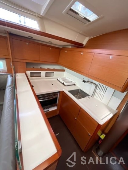 Dufour 530 - Yacht Charter Sailica