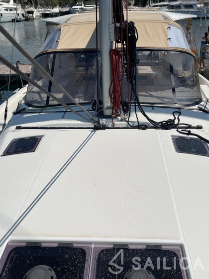 Sun Loft 47 - Yacht Charter Sailica