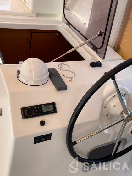 Sun Loft 47 - Yacht Charter Sailica