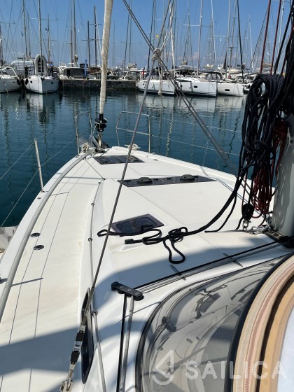 Sun Loft 47 - Yacht Charter Sailica