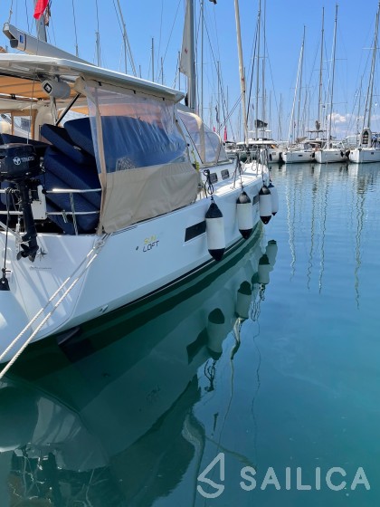 Sun Loft 47 - Yacht Charter Sailica