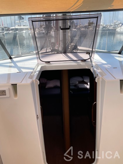 Sun Loft 47 - Yacht Charter Sailica