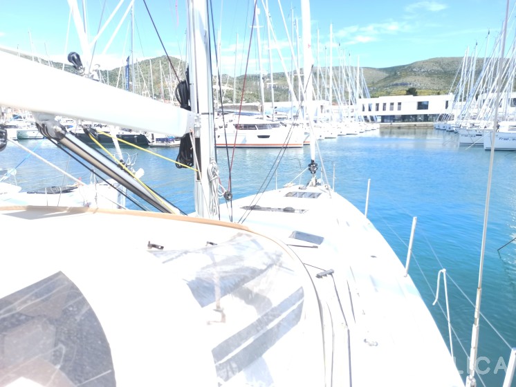 Sun Loft 47 - Yacht Charter Sailica