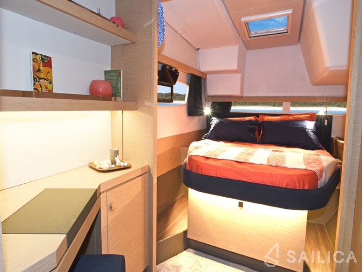 Lucia 40 - Yacht Charter Sailica