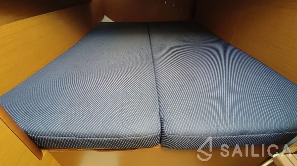 Sun Loft 47 - Yacht Charter Sailica